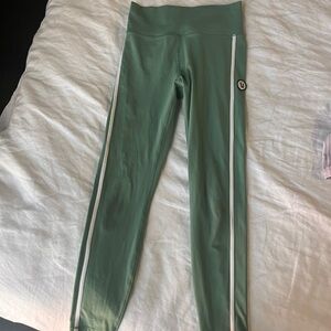 Vuori Teal Leggings with White Accents